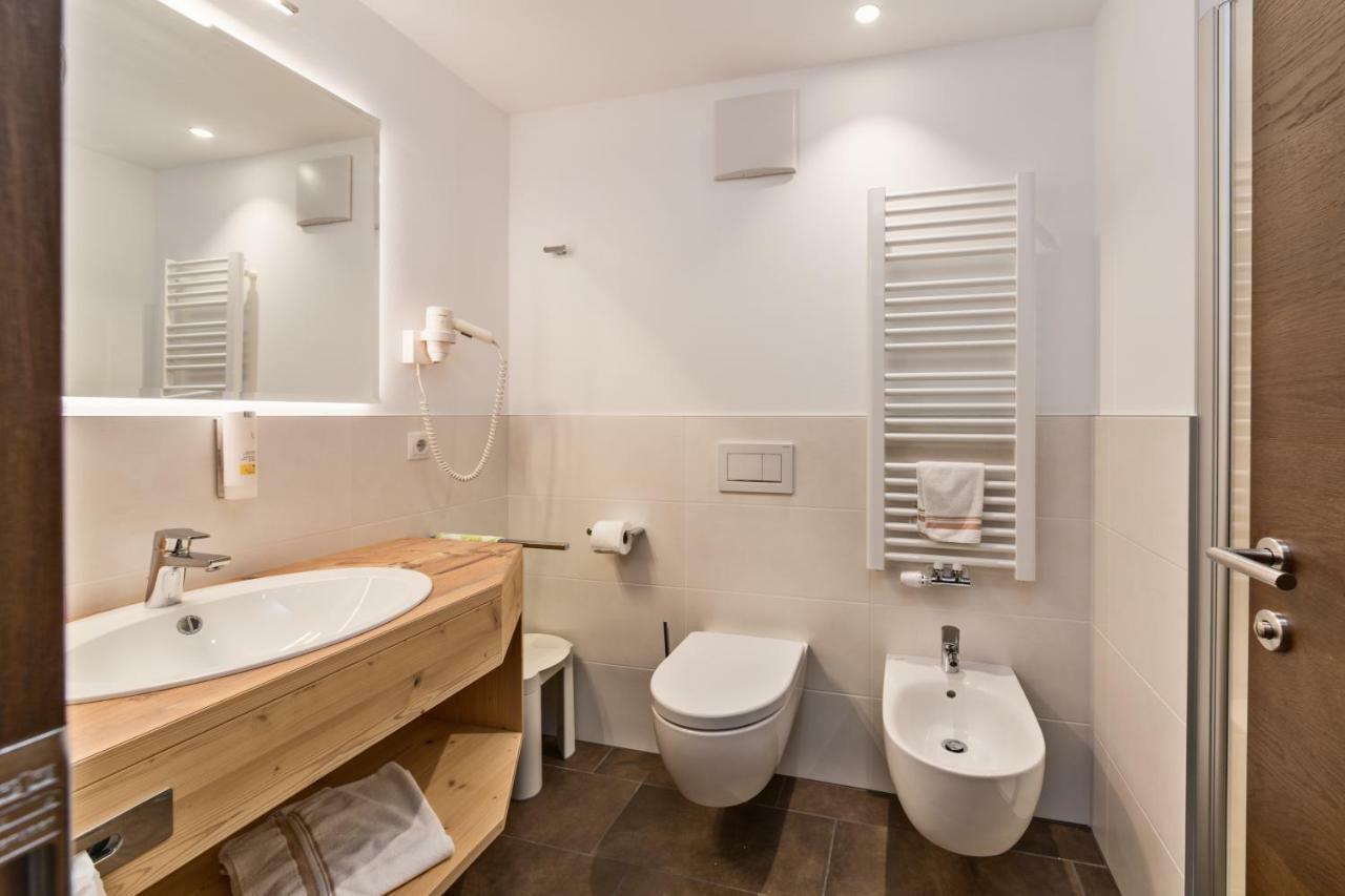 Hotel Moritz 도비아코 외부 사진